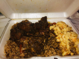 Erie's Jamaican Food food