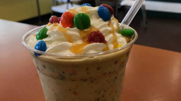Yogomania Frozen Yogurts, Acai Bowls, Bubble Teas And Smoothies food