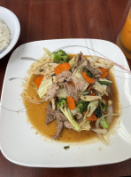 Thai Cuisine On Barbur food