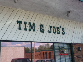 Tim Joe's Tavern outside