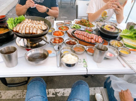 Dine Korean outside