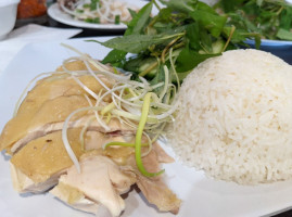 Phở Sông Hải food