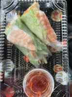 Khin’s Sushi food
