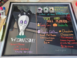 Ed's Sno Cones menu