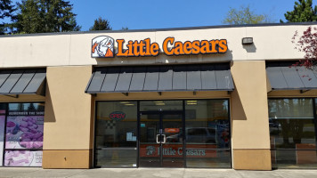 Little Caesars Pizza outside