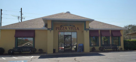 Pizza Villa outside