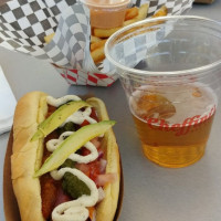 Cheffini's Hot Dogs food