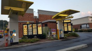 Mcdonald's outside