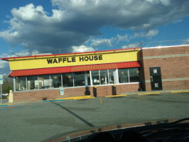 Waffle House outside