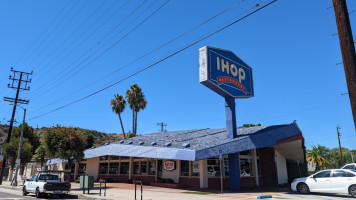 Ihop outside