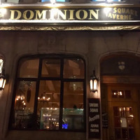 Taverne Square Dominion food