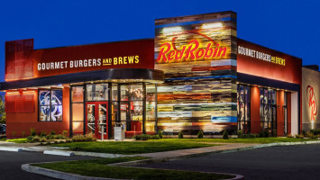 Red Robin Gourmet Burgers And Brews food