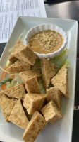 Naviya's Thai Brasserie food