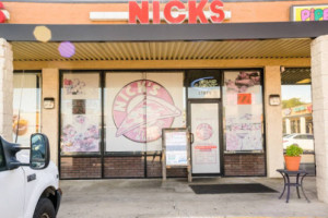 Nick's Pizzaria And Wings outside