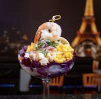 Paris Bistro Cafe Lounge food