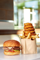 Burger Lounge Beverly Hills food