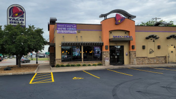 Taco Bell outside