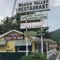 Carver's Maggie Valley Since 1952 outside