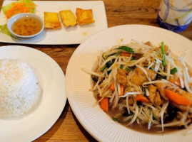 Chin Chin Thai Kitchen food