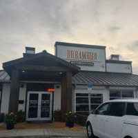 Dreamers Restaurant Bar outside