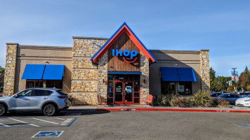 Ihop outside