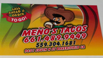 Menos Tacos food