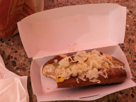 Wienerschnitzel outside