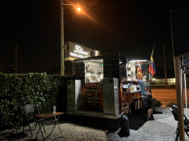 Waros Grill Venezuelan Food Truck food