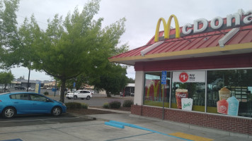 Mcdonald's outside