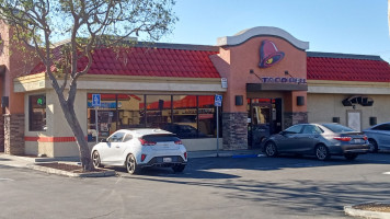 Taco Bell outside