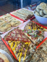 Mama's Famous Pizza And Grill food