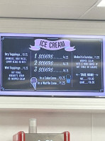 Sweet Cone Alabama Ice Cream outside