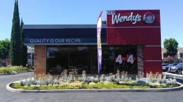 Wendy's outside