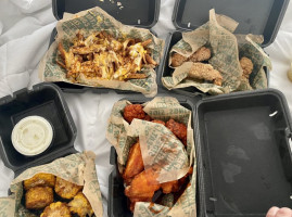 Wingstop inside