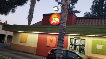 Del Taco outside