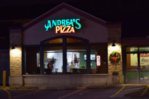 Andrea's Pizza Grand Rapids outside