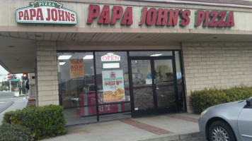 Papa Johns Pizza food