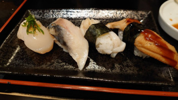 Sushi Kizuna food