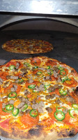 Lou's Woodfire Pizza food