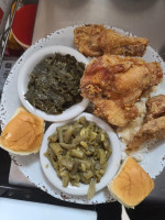 Mable’s Place Southern Cooking food