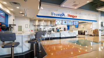 Fresqo Burger inside