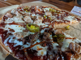 Outlaw Pizza 46 food