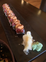Izmi Sushi food
