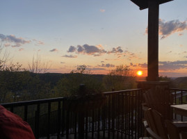 The Lookout Grill At Eagle View inside