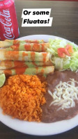 Rosa's Taqueria food