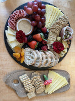 Veldy’s Artisan Cheese And Wine food