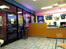 Baskin-robbins inside