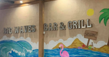 Bigwave's And Grill food