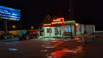 Texas Seafood Steakhouse outside