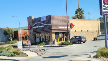 Taco Bell outside